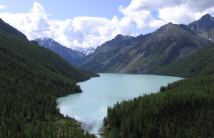 Кучерлинское озеро на Алтае